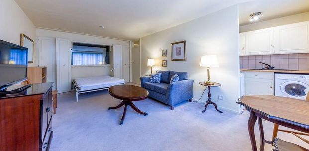 Studio to rent - Photo 1