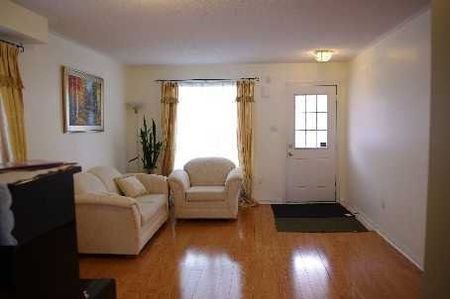 For Lease - 5 Bern Street, Markham, Ontario - Photo 5