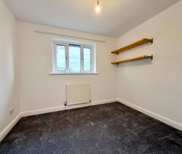 4 bedroom detached house to rent - Photo 5