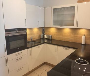 Frisch renovierte und vollmöblierte 3-Zimmer-DG-Wohnung in P-Berg - Foto 1