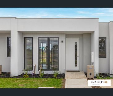 18 Mirimbah Walk, Wollert, Vic 3750 - Photo 5