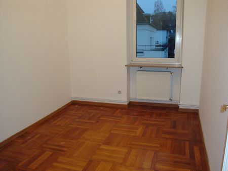 APPARTEMENT - 82 m2 - 4 pièces rue des Alliés à FORBACH 57600 - Photo 3