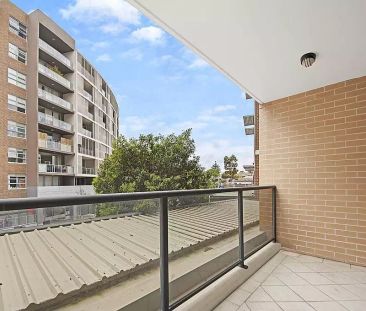 145/1 Brown Street, Ashfield - Photo 4