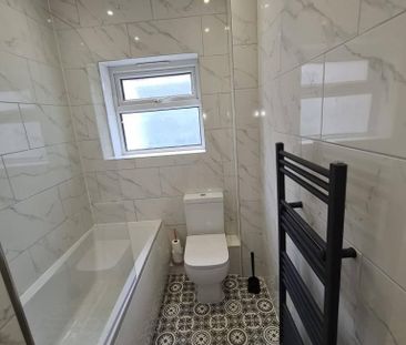 2 bedroom ground floor flat to rent - Photo 4