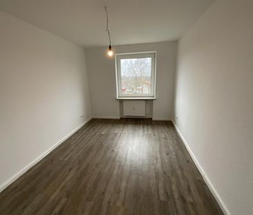 Großzügige 5-Zimmer-Wohnung mit Balkon in Bremervörde - Photo 3