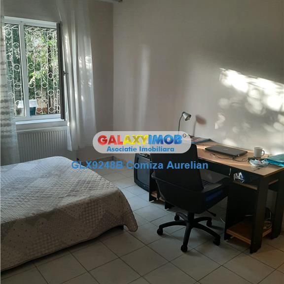Garsoniera pentru inchiriat in zona Gorjului mobilata si utilata - Fotografie 1