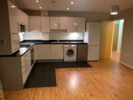 2 Bed Flat, Northolt Road, HA2 - Photo 2