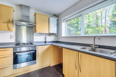 2 bedroom semi-detached house to rent - Photo 5