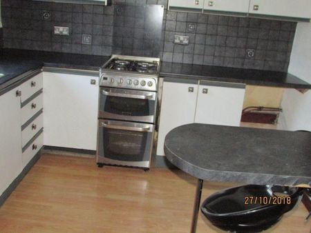 2 bedroom terraced house to rent - Photo 5