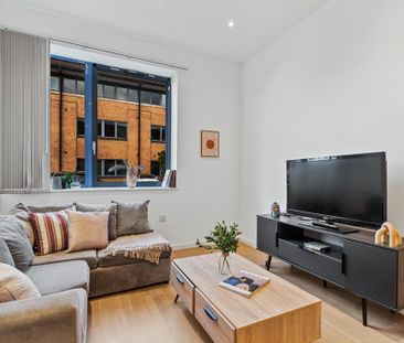 Studio to rent - Photo 3