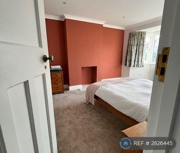 1 bedroom in a house share to rent - Photo 6
