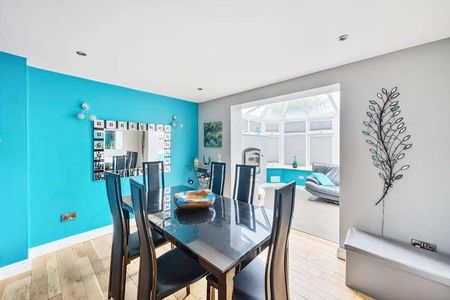 Linden Way, Peatmoor, SN5 - Photo 3