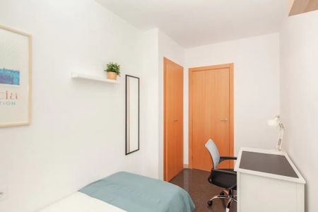 Carrer Aben al Abbar, Valencia, Valencian Community 46021 - Photo 2