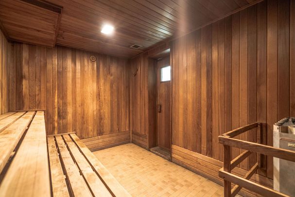 4555 Bonavista Avenue, Montréal, QC - Photo 1