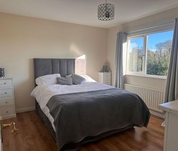 3 Bed Semi-detached House - Photo 3