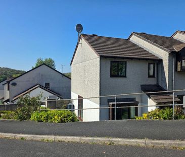 2 bedroom terraced house to rent - Photo 2