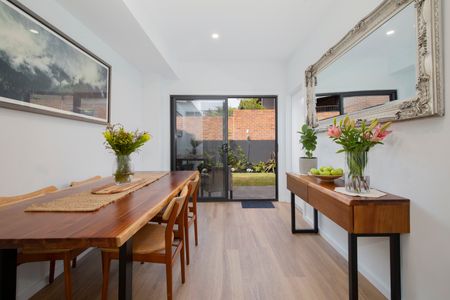 5/16 Livistonia Circuit, Waratah West NSW 2298 - Townhouse For Rent | Domain - Photo 2