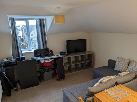2 bedroom flat to rent - Photo 1