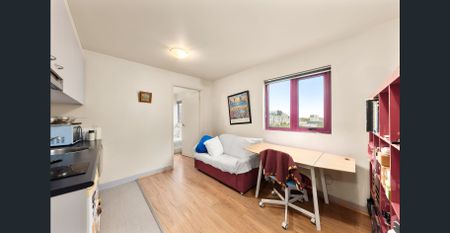 528/510 Swanston Street, Carlton – Fully Furnished 1 Bedroom Apartment $495 per week - Photo 4