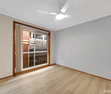 Spacious home in quiet court location - Photo 5