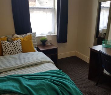 Saxony Road, Liverpool. - Photo 6