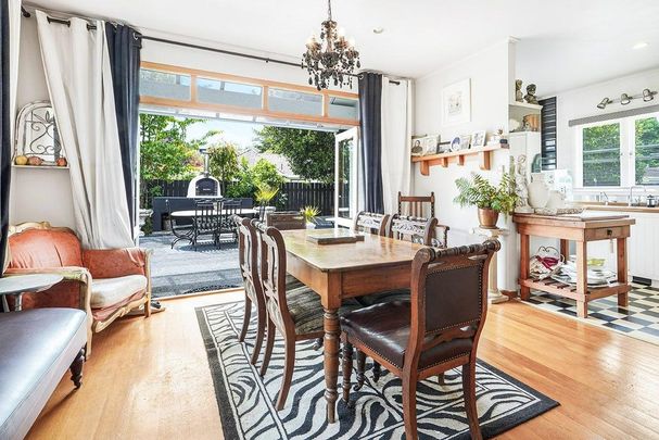 Lovely Family Home on River Road - Photo 1