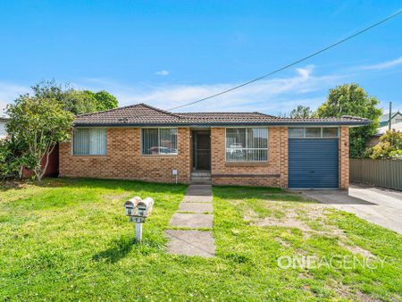 3 BEDROOM NOWRA UNIT - CLOSE TO CBD WITH GARAGE ACCESS - Photo 4