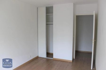 Appartement à louer 3 pièces 62.5m² - Photo 2