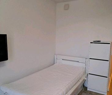 Top 1. Zi. App. Winterhude, Zwischenmieter/in ab 15.12.gesucht. - Photo 5