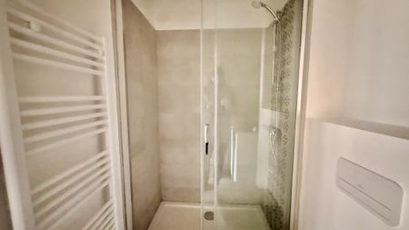 Location Appartement 1 pièce 32m² AVIGNON 84000 - Photo 5