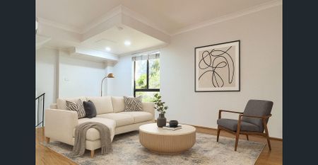 Well Appointed Townhouse - Photo 5