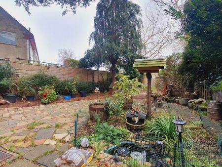 3 bedroom semi-detached house to rent - Photo 3