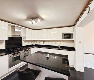 3 bedroom house to rent Charnwood Crescent, Chandler's Ford, Eastle... - Photo 3