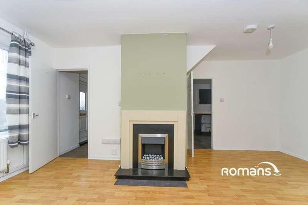 Ramsbury Avenue, Swindon, Wiltshire, SN2 - Photo 1