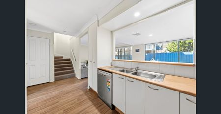 3-Bedroom Townhouse in Prime Victoria Point Location - Photo 4