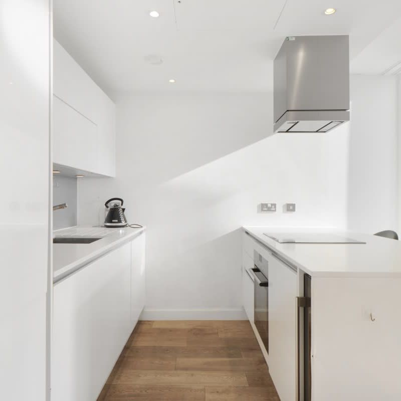 Avantgarde Tower, London, E1 - Photo 1