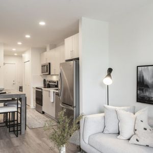 The CoMo Apartments - Photo 3