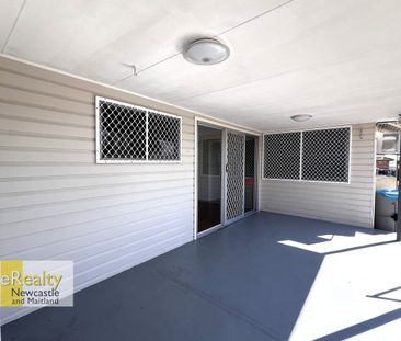 Renovated 3 bedroom delight! - Photo 6