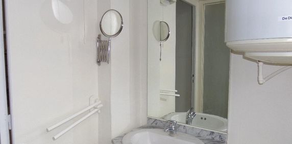 Location Appartement 1 pièce 21m² LILLE 59000 - Photo 2