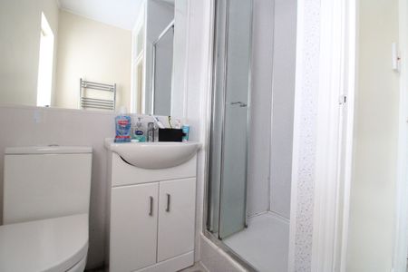 2 Bed Flat, Smallwood Road, SW17 - Photo 5