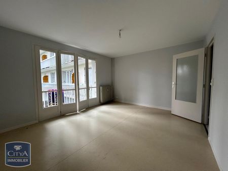 Location Appartement 1 pièce 33m² CHATEAUROUX 36000 - Photo 3