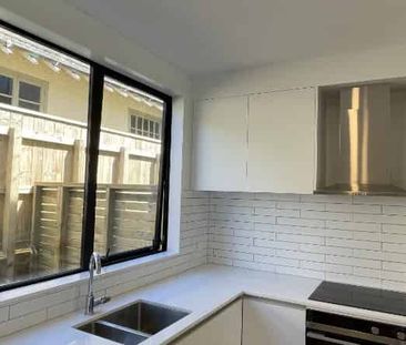 2/13 Fancourt Street, Karori, Wellington City - Photo 2