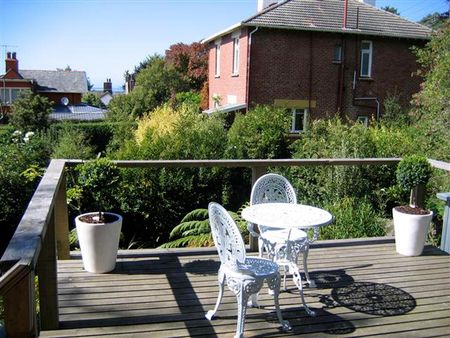 Studio rooms available located on High St - Available 01/01/2026 - Photo 5