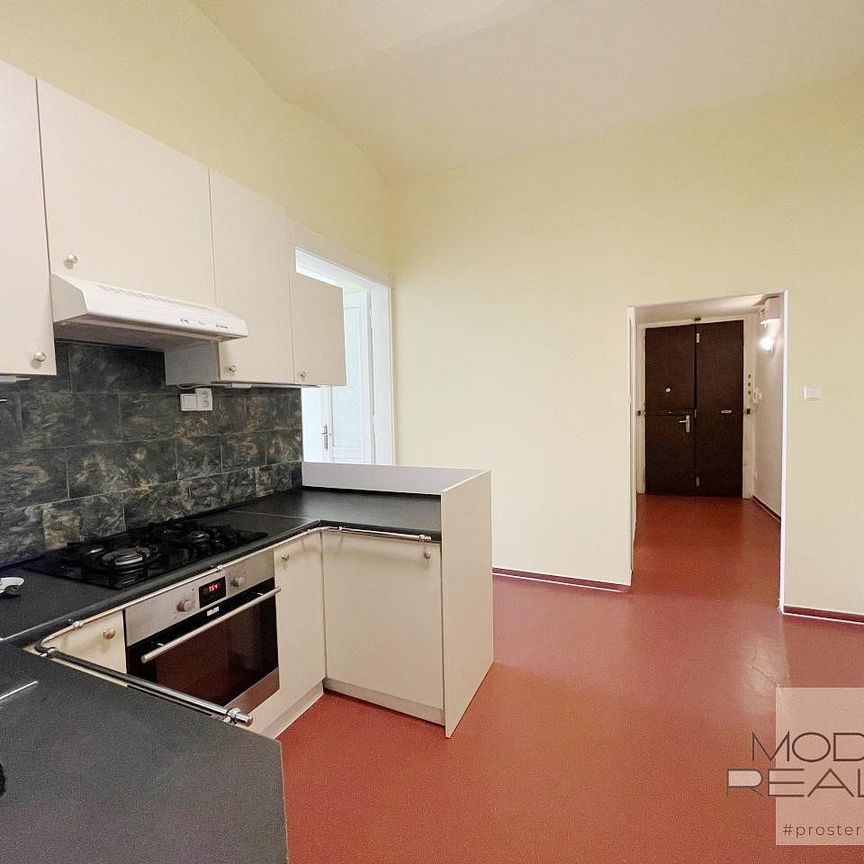 Pronájem bytu 3+1 95 m² - Photo 1