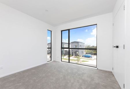 30 Rana Road, Flat Bush, Auckland - Photo 2