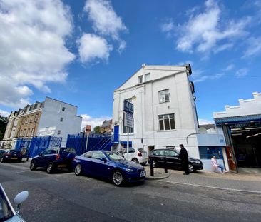 Marlborough Road, London, N19 - Photo 3