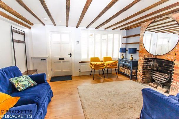 2 bedroom end of terrace house to rent - Photo 1