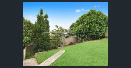 Family Home with Views - Photo 4