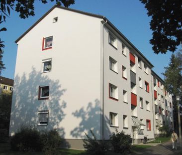 3 Zimmer Wohnung im 1. OG mit Loggia - Foto 1