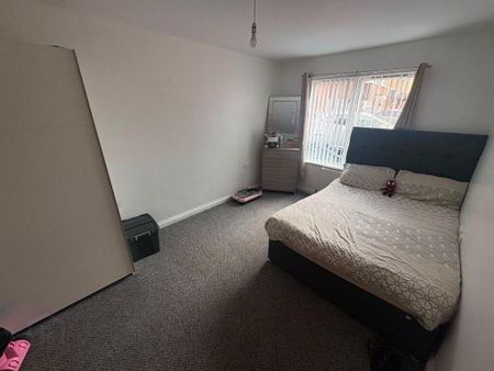 51 Oranmore Street, Belfast, BT13 2RU - Photo 2